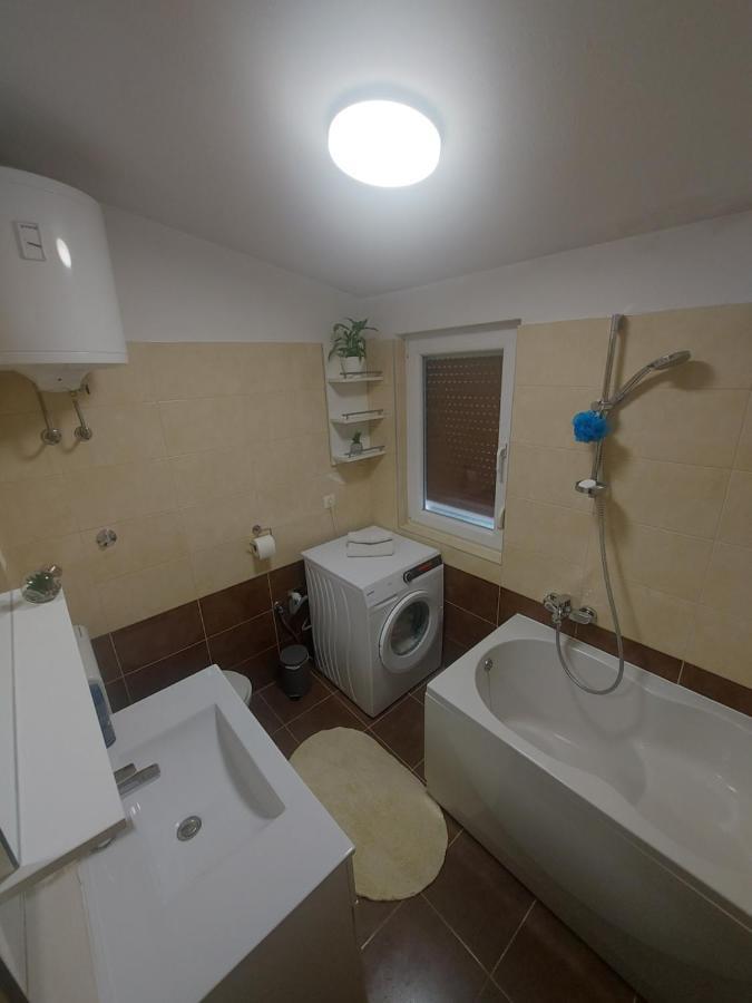 פודסטראנה Apartman Mb מראה חיצוני תמונה